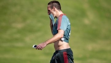 Фото: Getty ImagesФранцузский полузащитник мюнхенской «Баварии» Франк Рибери крупно оштрафован за ругань в социальных сетях.
