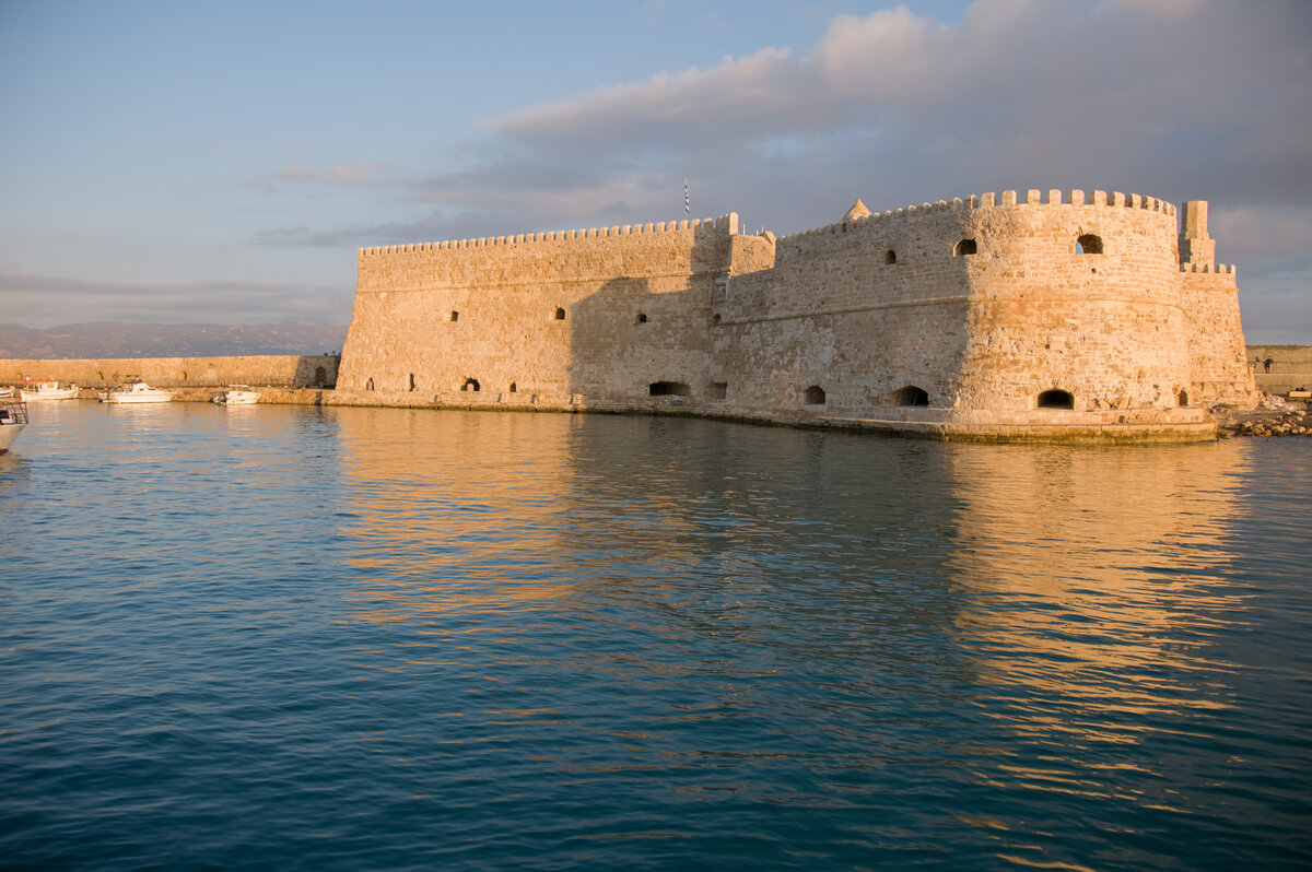 крепость кулес крит. крепость бог крит. крепости крита. крепости крита. ираклион крит крепость.