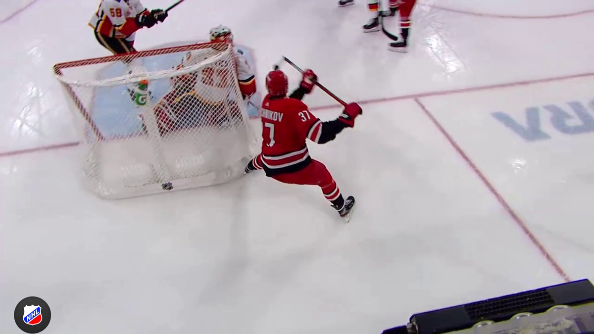 На фото: Гол Свечникова