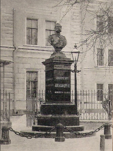 Памятник человеку-невидимке