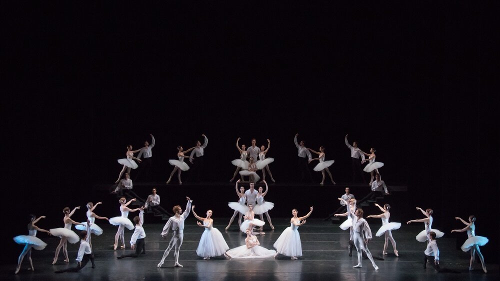 Лифарь "Сюита в белом"