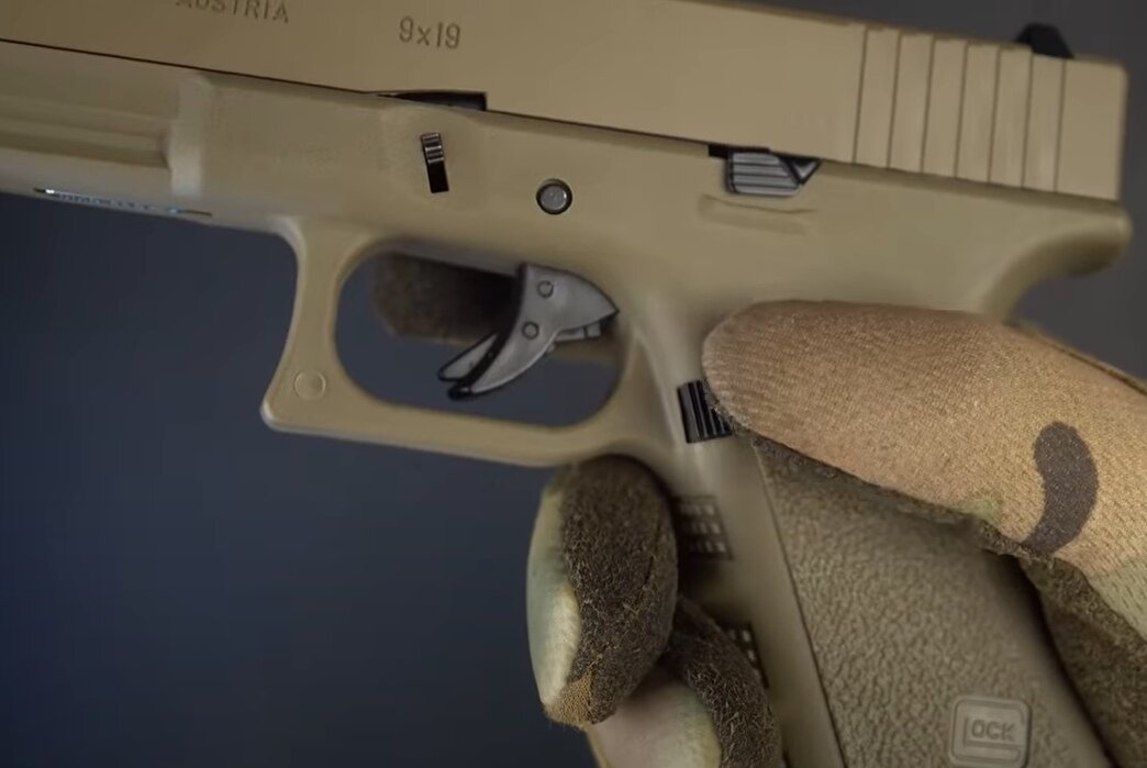 GBB Glock от East Crane: хороший пистолет по доступной цене!