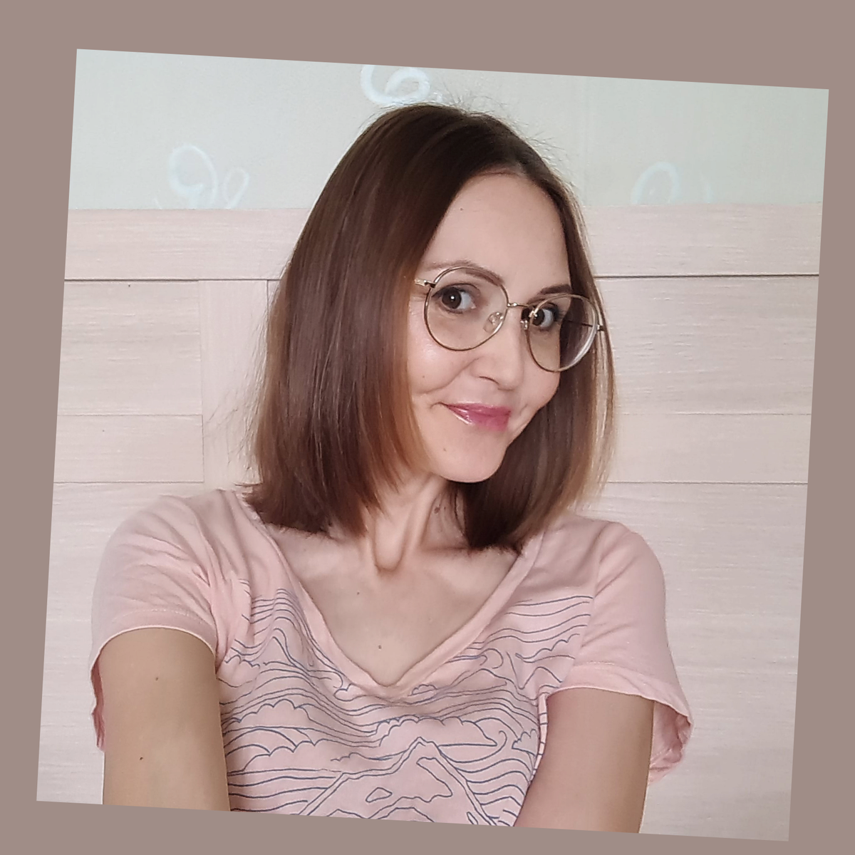 Фото автора. С любовью к читательницам.