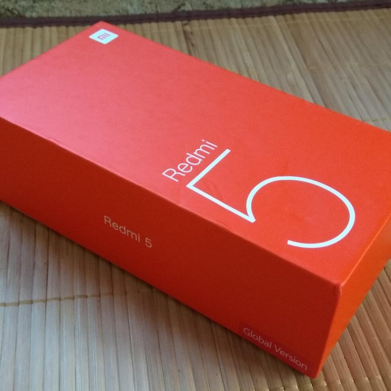 Красивая коробочка Xiaomi Redmi 5.