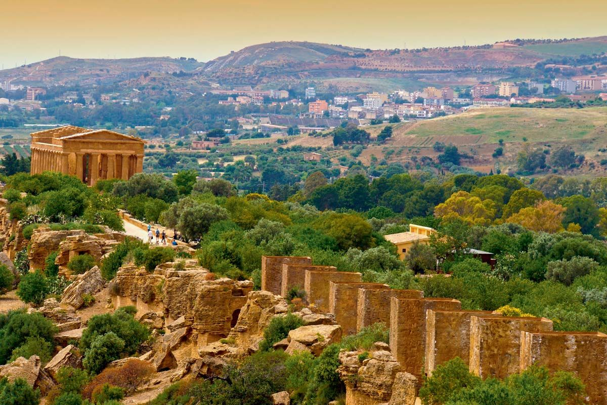 Архитектурные памятники Агридженто из зоны археологических раскопок («Долина Храмов«) внесены в список Всемирного наследия ЮНЕСКО.  Фото из открытых источников. 