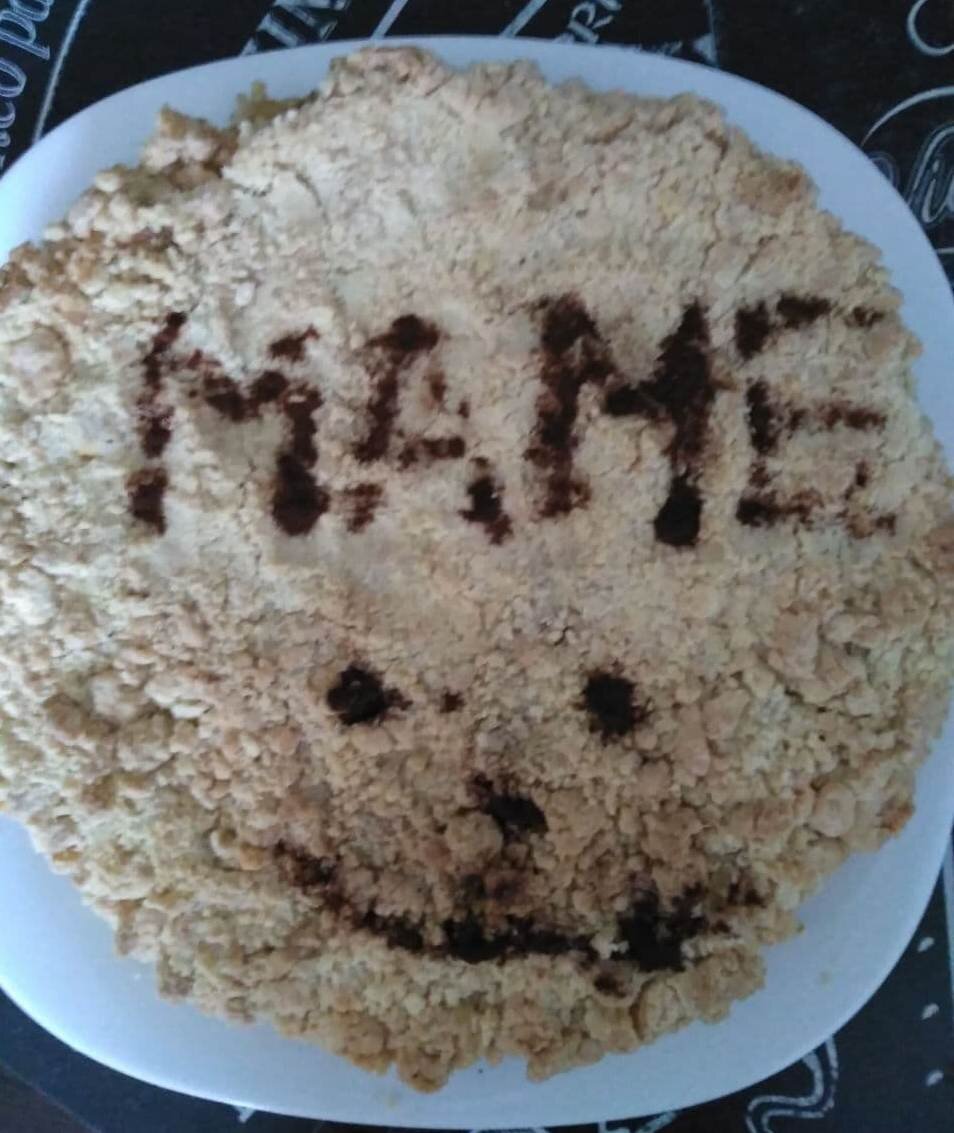 Тортик от детей в честь моего к ним приезда.