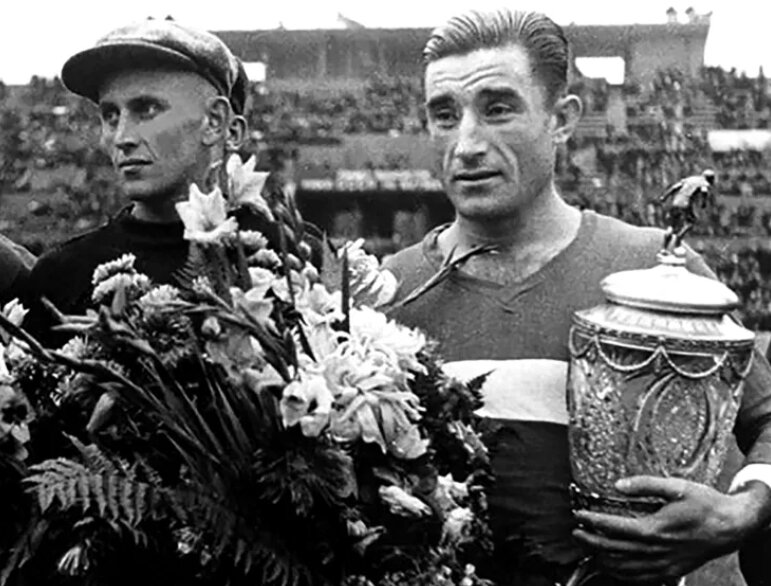 Владислав Жмельков (слева) и Андрей Старостин.