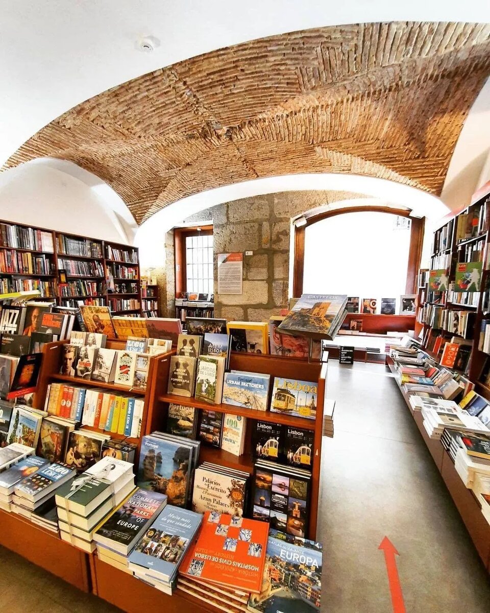 книжный магазин Бертран