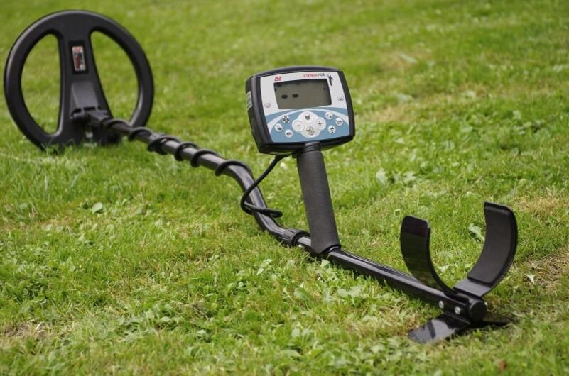Металлоискатель Minelab X-Terra 705