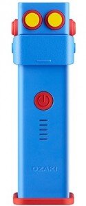 Power bank Ozaki O!tool Battery D26 всем своим видом говорит нам, что ориентирован он в первую очередь на подрастающее поколение и будет полезен, если Ваш ребёнок собрался в туристическую поездку с школьной группой или отправился куда-либо ещё и должен оставаться на связи. Особенно если в пути подзарядить телефон возможности не будет.