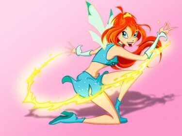 Кукла шарнирная Winx Club Fashion Флора с крыльями и аксессуарами 6 шт 24 см IW01372202