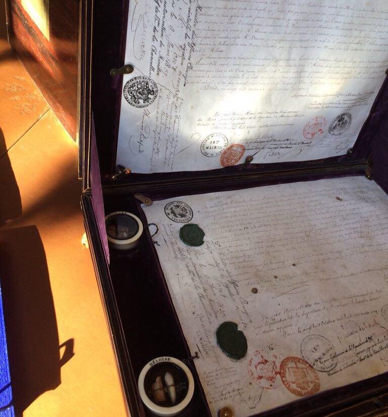 Реликварий с зубами Элоизы и АбеляраЗУбы