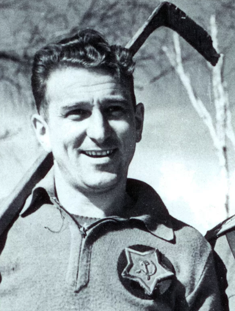 Анатолий Тарасов в молодости