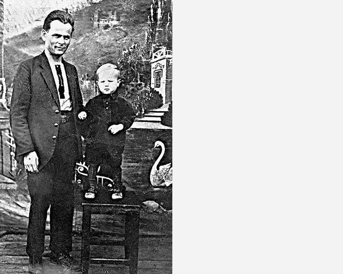 А.А. Елуков с сыном Сашей, начало 1930-х гг. (фото из архива Ивана Паникарова)