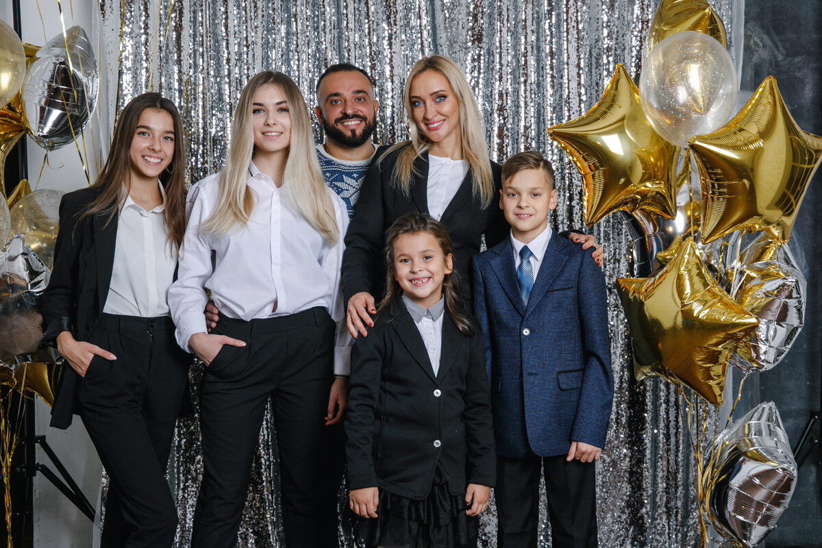 Светлана Воробьева с мужем и детьми