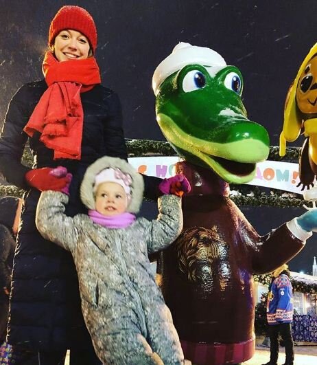 Александра Никифорова с дочерью, источник фото - @alexandra_nikiforova_official 