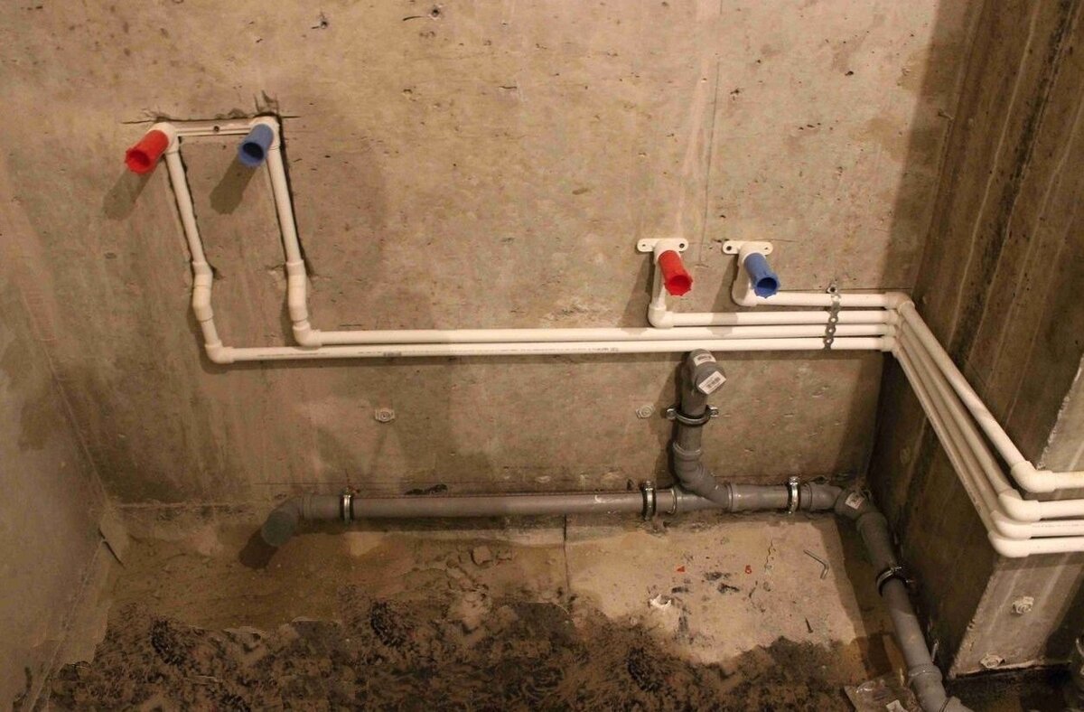 Замена труб водоснабжения и канализации в ванной комнате
