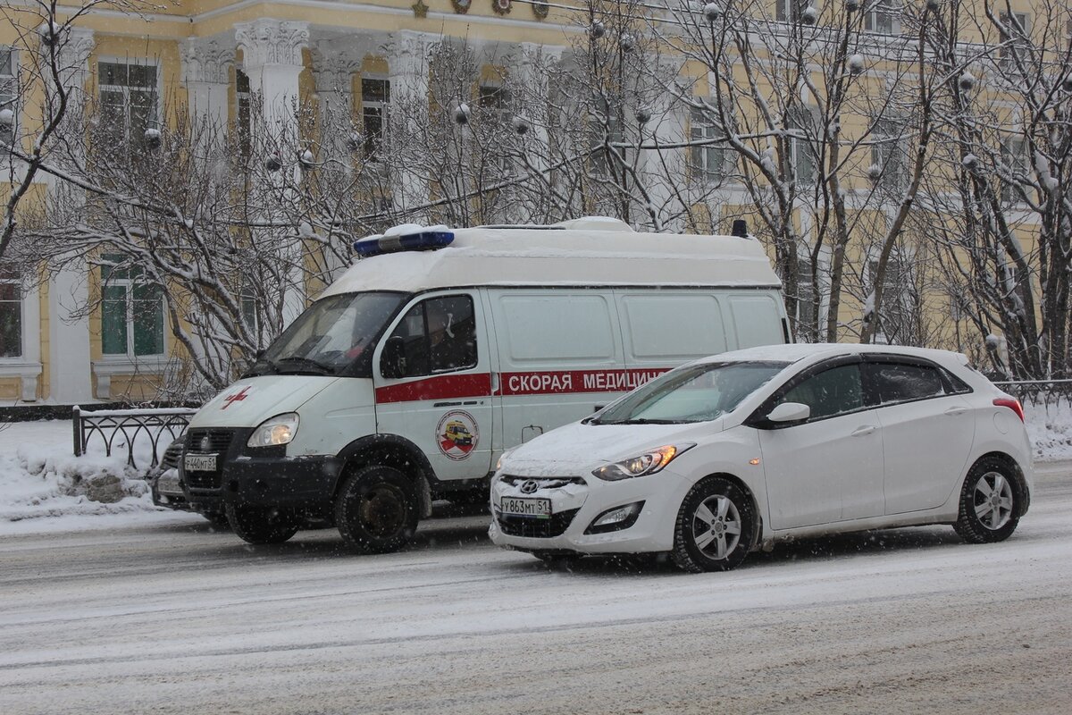 врач скорой помощи в североморске денис. скорая североморск. скорая североморск. сериал про фельдшера скорой помощи. подстанция 1 скорой помощи мурманск.