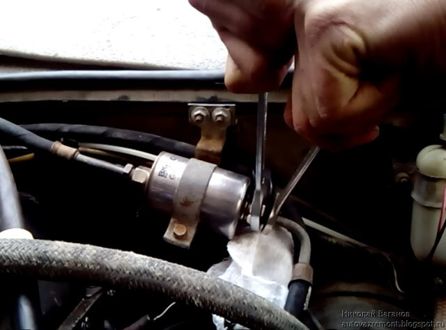 Замена топливного фильтра ВАЗ-2107i инжектор