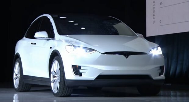  Tesla Model X электрический внедорожник 