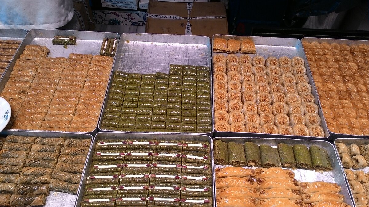 Пахлава в Турции. Самые популярные сорта я купила и попробовала, обзоры в конце статьи