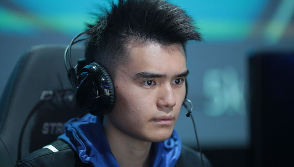Sccc- игрок команды NewBee