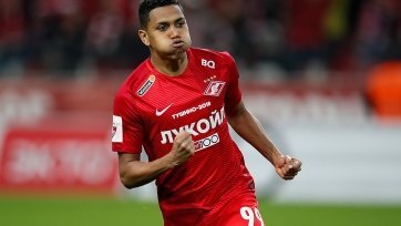 Фото: spartak.comКак утверждает Globo, «Коринтианс» уже сделал в «Спартак» запрос относительно возможности трансфера 25-летнего игрока. Московский клуб предоставил всю информацию, относительно вероятности подписания Роши. В «Кориантинс», узнав заработную плату игрока, взяли паузу.
