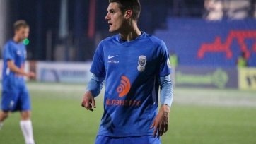 Как сообщает pressball.by, Шкурин в ближайшее время может стать игроком ЦСКА. Также интерес к лучшему бомбардиру чемпионата Беларуси проявляют «Спартак», «Динамо», «Ростов» и «Рубин».
