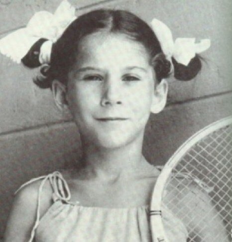 Фото: foto-history.livejournal.com будущая первая ракетка мира - Моника Селеш в детстве
