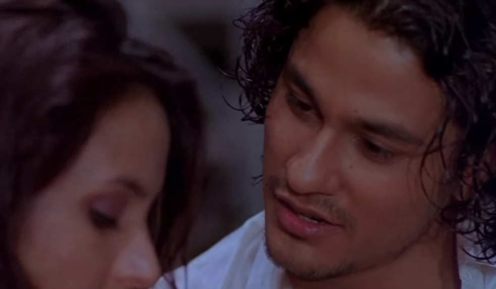 абьюзер – это тот человек, который использует моральное психологическое или даже физическое давление/насилие по отношению к другому человеку, это его типичный тип поведения