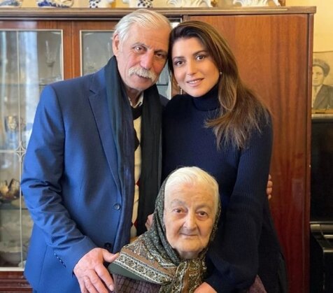 Отец, бабушка и Жасмин 