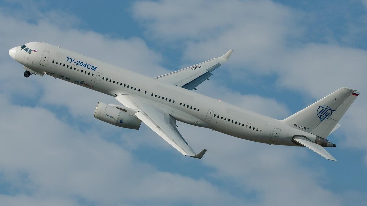 Самолет Ту-204СМ. Взято из Яндекс-картинок