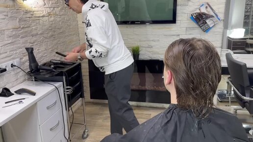 Модельная мужская стрижка 💇