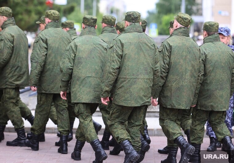    Курганские призывники все еще не попали в электронный реестр