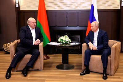    Президент РФ Владимир Путин с Президентом Белоруссии Александром Лукашенко © Сайт президента России