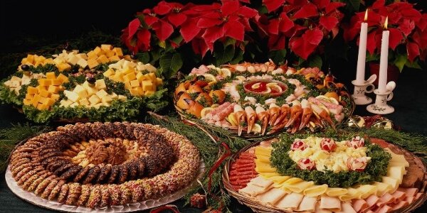 Салат цезарь с креветками на Новый год 2018