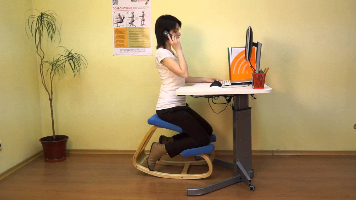 Динамический коленный стул Smartstool Balance