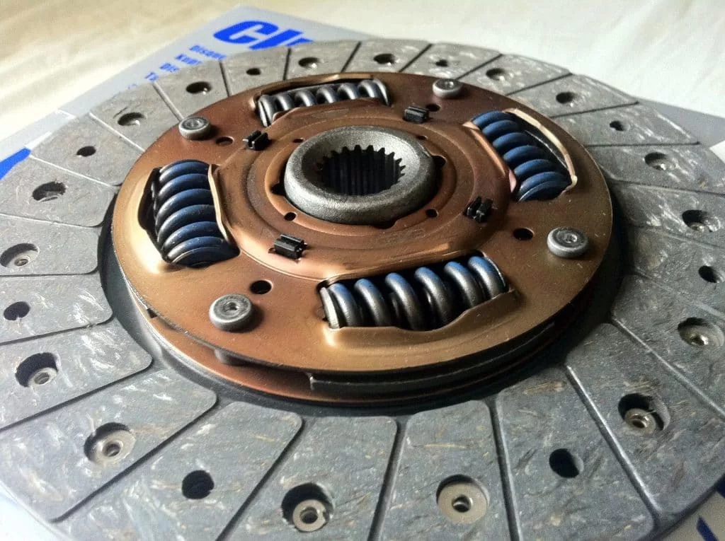 схема гидравлического привода сцепления. сцепление автомобиля устройство схема. 4. принцип действия сцепления ваз 2107. сцепление лансер 9.