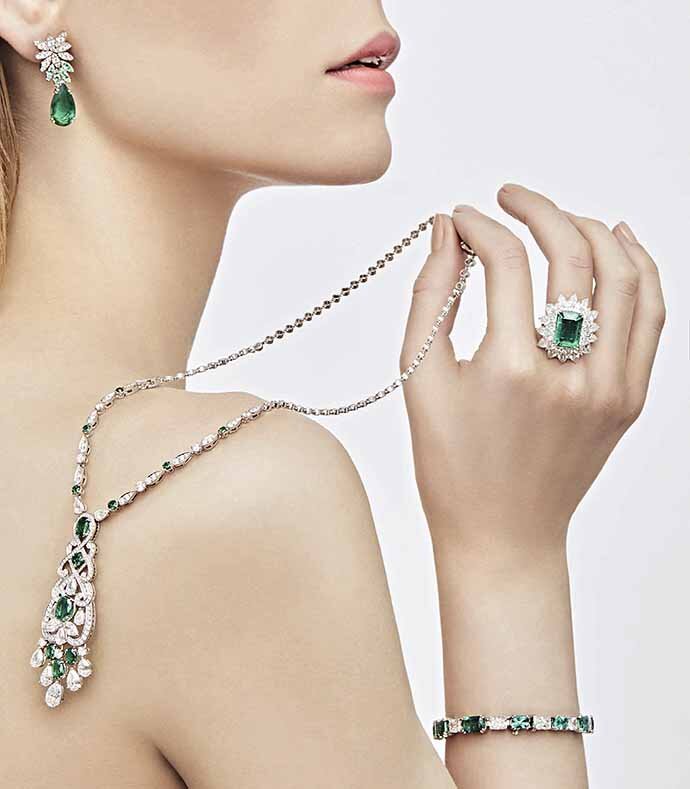 Серьги Pasquale Bruni Elizabeth, колье Garrard Regal, браслет и кольцо Mercury из коллекции Color || приложение Wedding к майскому InStyle 2018; Фото: Денис Авраменко; Стиль: Тоня Березовская