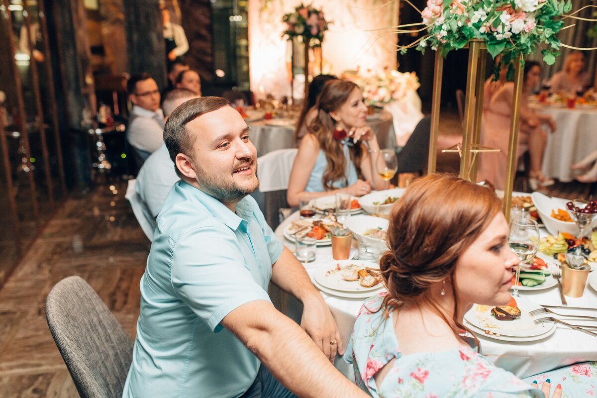 На недавней свадьбе у одноклассника