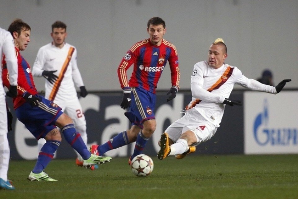 Большинство игроков теперь уже нет в командах