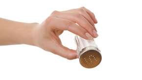 Большинство знает, что пищевая соль - это хлорид натрия (NaCl), и что натрий один из достаточно важных, на ряду с калием, элементов, который участвует в водносолевом обмене организма и регулирует давление жидкостей (в том числе и крови). Натрий чуть повышает это давление и влияет на тонус сосудов, на скорость передачи нервных импульсов, соль нужна для повышения кислотности желудочного сока. То есть от количества натрия зависит наше с вами самочувствие и даже активность. (Кстати совсем без натрия мы умрем ;) Одним словом - соль нам нужна.