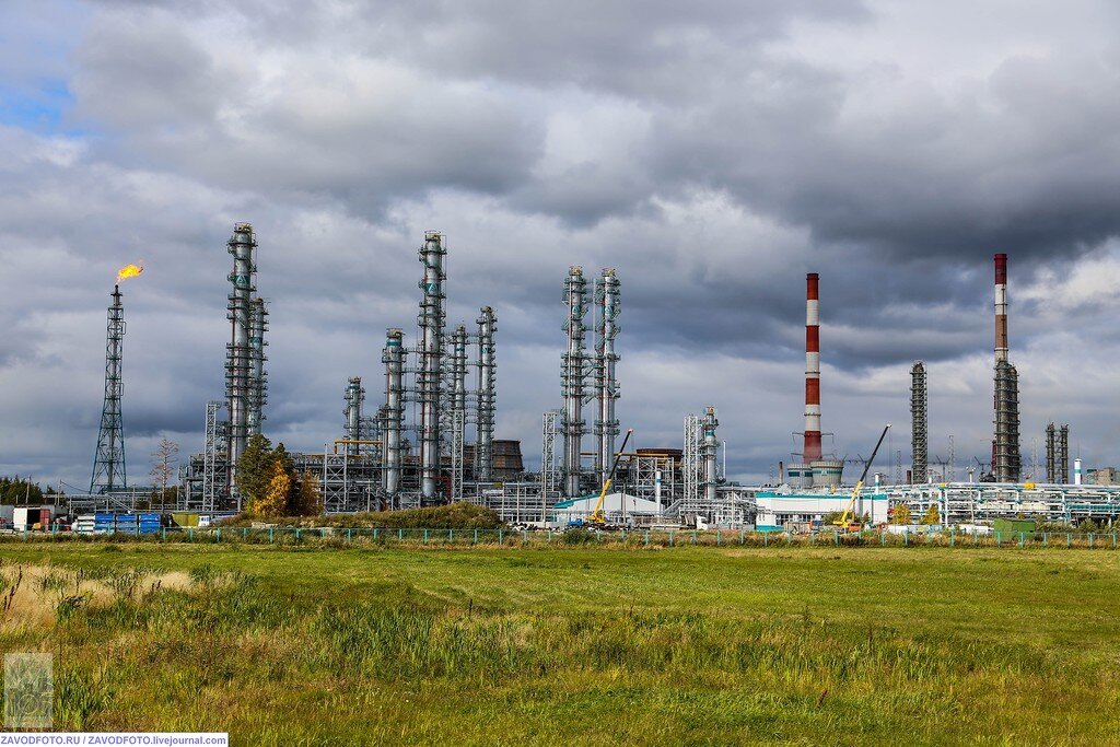 Ншу яреганефть прытков алексей георгиевич. Газпром завод сосногорск. Томскнефтехим томск. Любанин федор ухта. Ухта нефтеперерабатывающий завод.