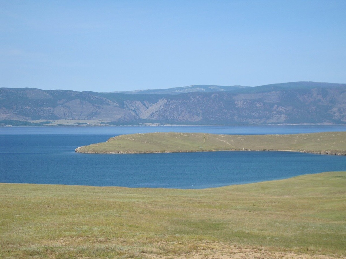 вид на малое море с острова Ольхон