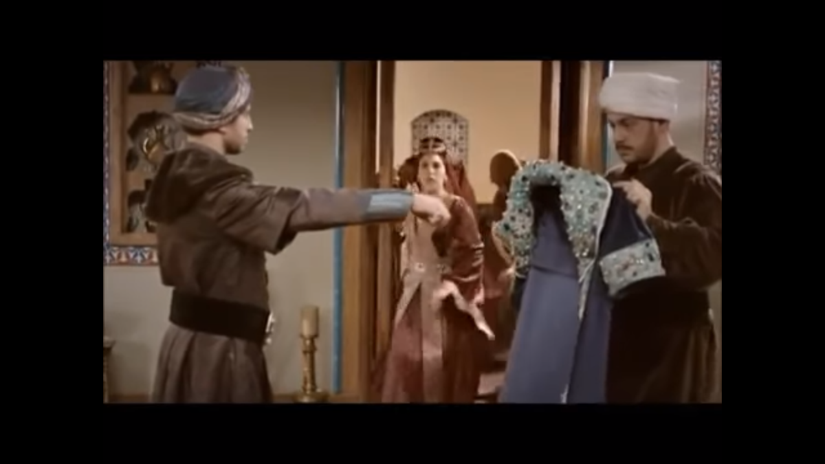 Отравленный кафтан для Сулеймана. Валиде предотвращает смерть сына