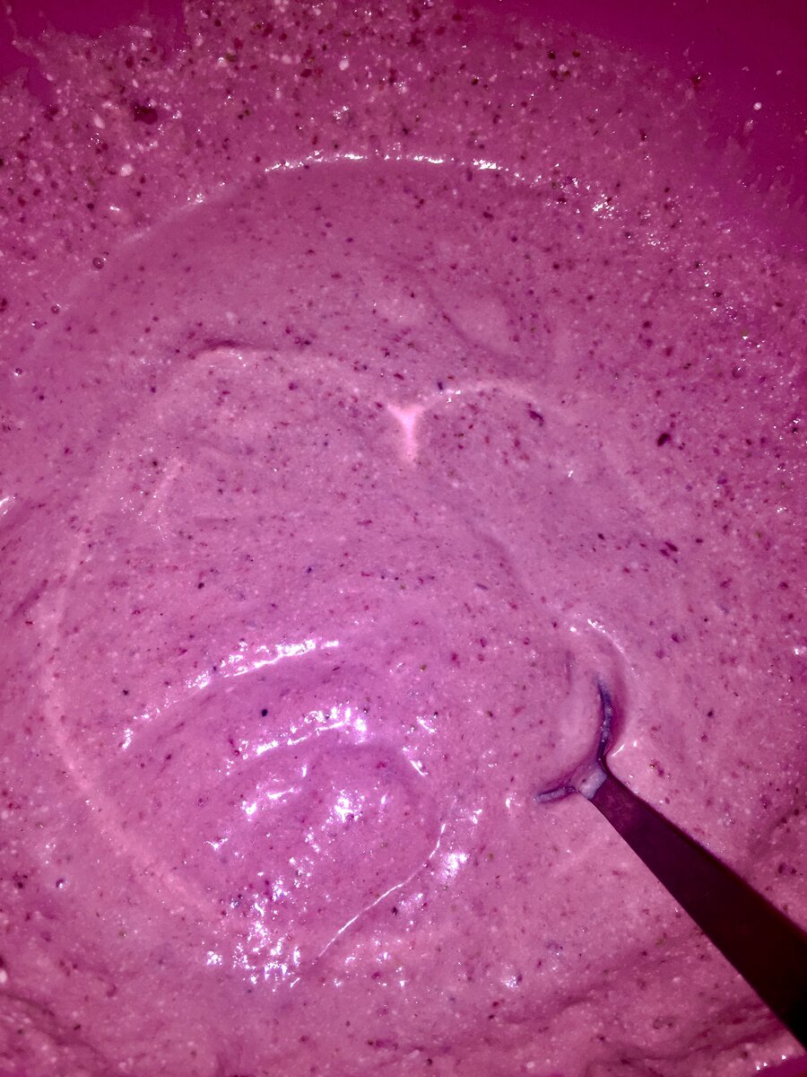 Вот такая яркая начинка получается😍🍓