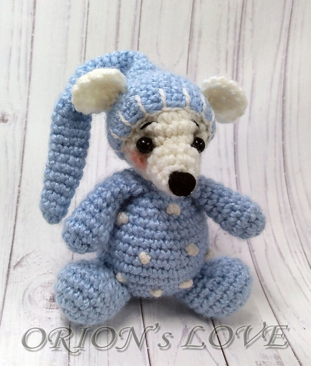 Хочется взять ее с собой в постельку.