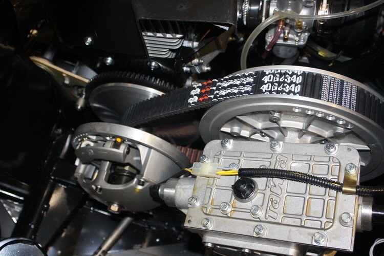 Обслуживание трансмиссии, замена ремня вариатора Снегоход Тайга