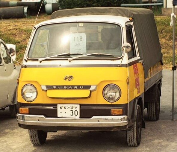 Subaru Sambar Truck. Годы выпуска - 1966-1973. Рабочий объем - 356 куб.см. Мощность - 20 л.с. 