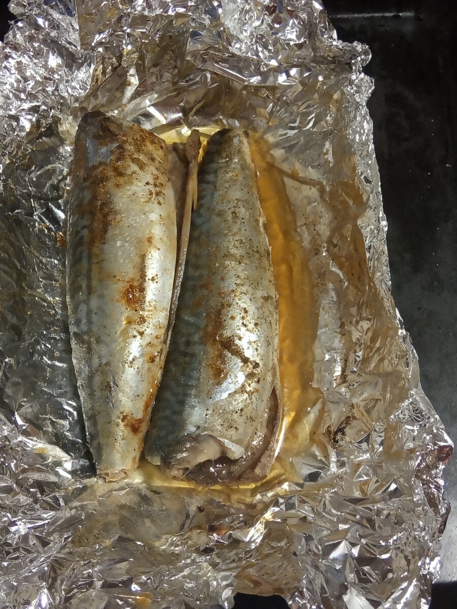 Скумбрия запеченная в фольге.